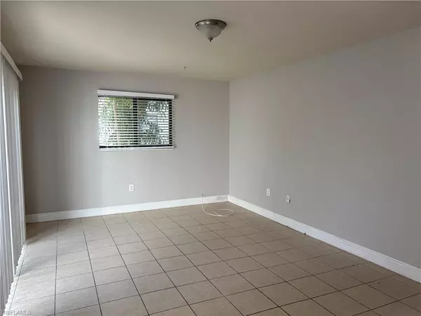 Fort Myers, FL 33907,7738 Tamara Lee CT #103