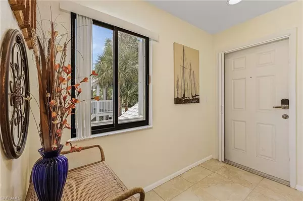 Cape Coral, FL 33904,610 Victoria DR #203A