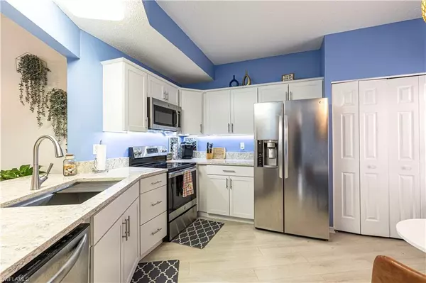 Naples, FL 34105,1018 Woodshire LN #A108