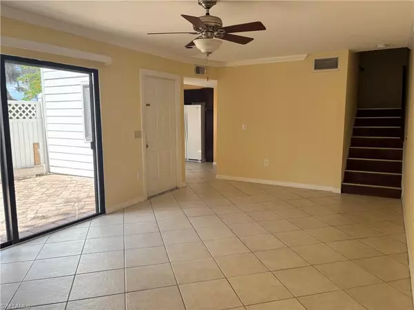 Fort Myers, FL 33907,7737 Tamara Lee CT #102