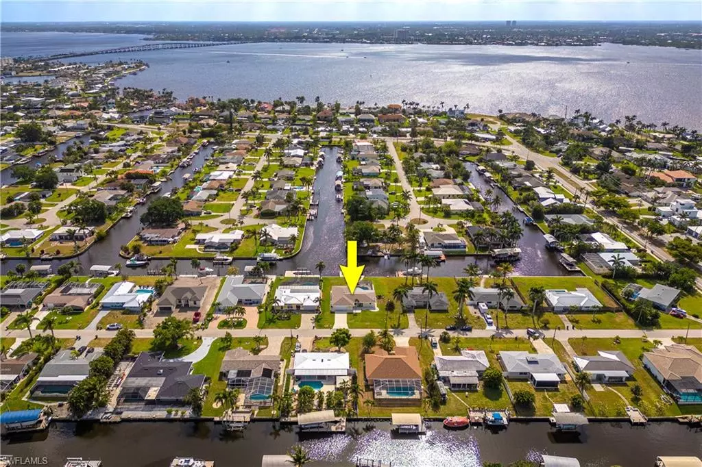 Cape Coral, FL 33904,5243 Willow CT