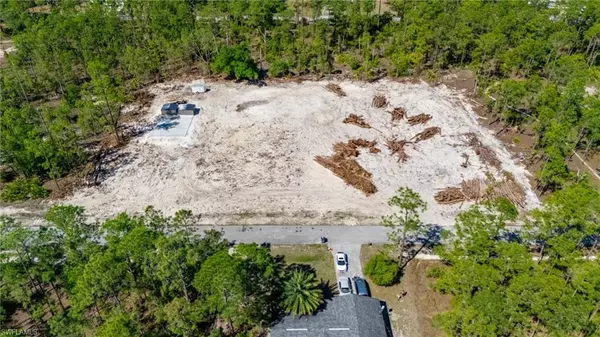 1211 Columbus AVE, Lehigh Acres, FL 33972