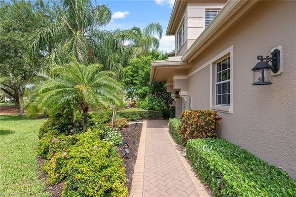 Naples, FL 34119,770 Regency Reserve CIR #1803