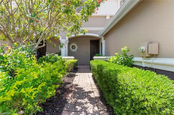 Fort Myers, FL 33967,9638 Roundstone CIR
