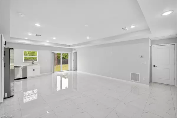 Lehigh Acres, FL 33974,708 Lamar ST E