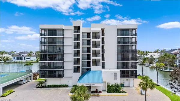 Naples, FL 34108,10420 Gulf Shore DR #132