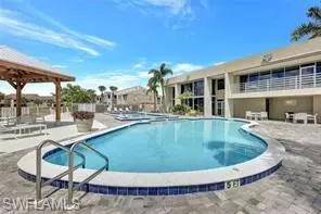 142 SANTA CLARA DR #7, Naples, FL 34104