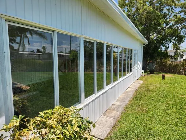 Bonita Springs, FL 34135,26256 Duchess LN