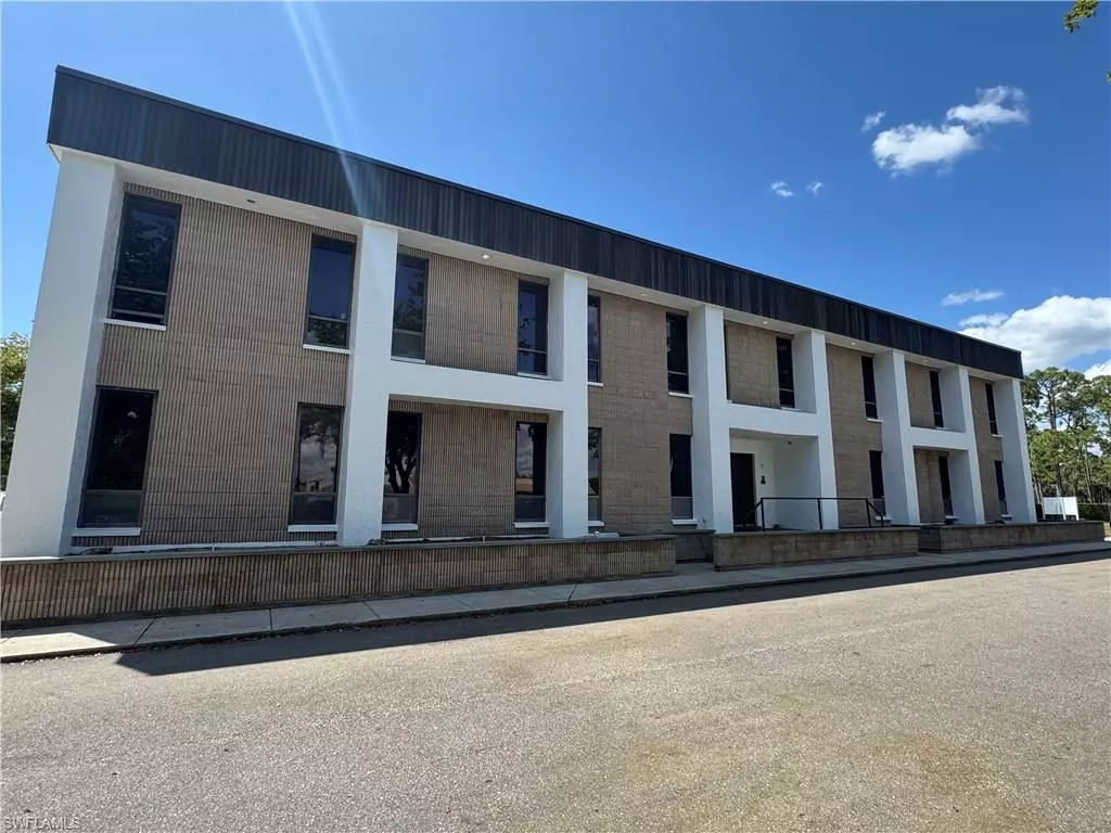 Fort Myers, FL 33907,1910 Park Meadows DR