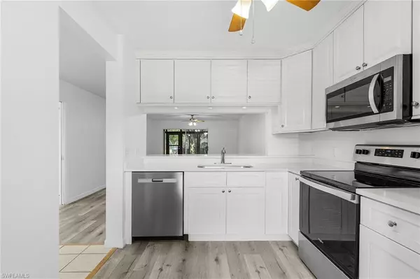 North Fort Myers, FL 33917,5731 Foxlake DR #1