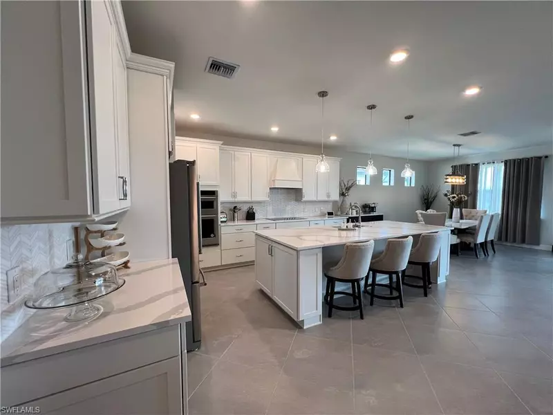 5717 Legendary LN, Immokalee, FL 34142