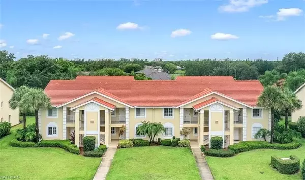 7767 Jewel LN #203, Naples, FL 34109