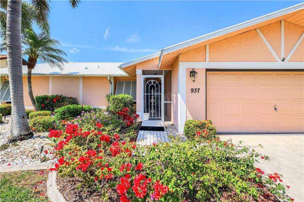 Cape Coral, FL 33914,937 SW 54th LN