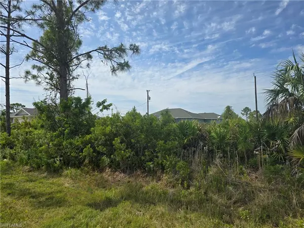 Port Charlotte, FL 33981,12136 Gordon AVE