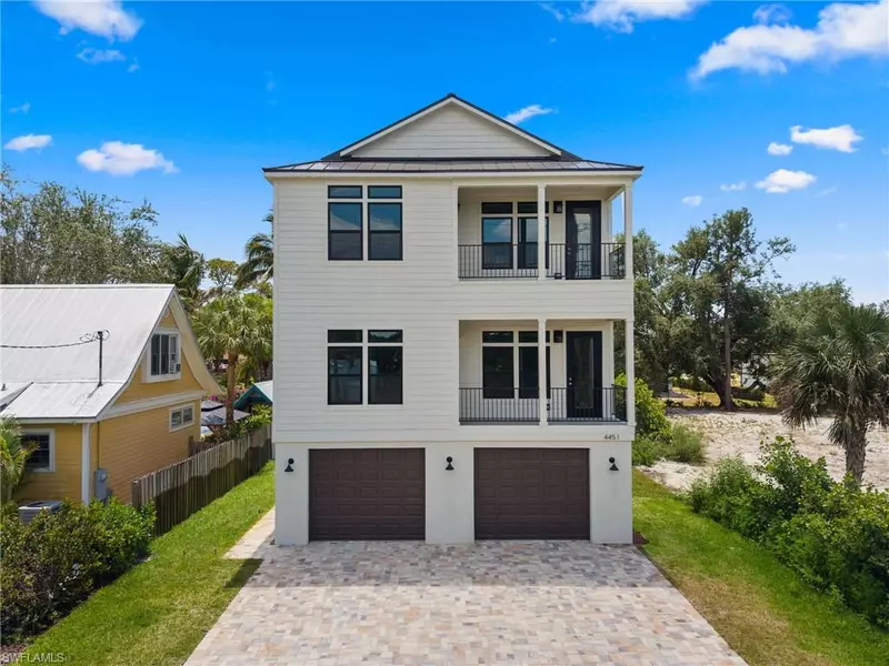 4451 Tarpon AVE, Bonita Springs, FL 34134