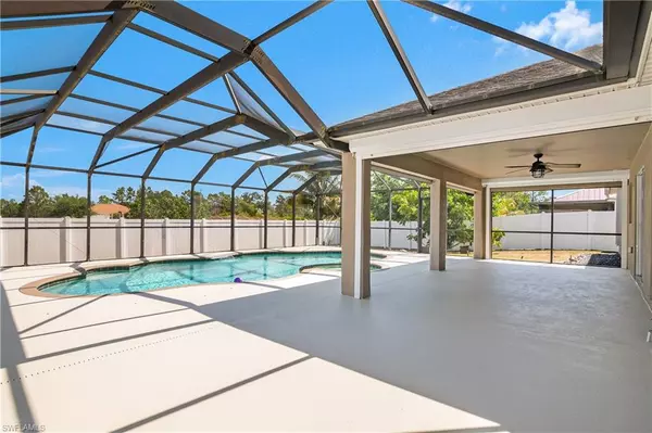 Lehigh Acres, FL 33974,1227 Damen ST E