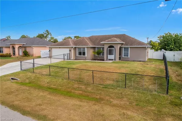 Lehigh Acres, FL 33974,1227 Damen ST E
