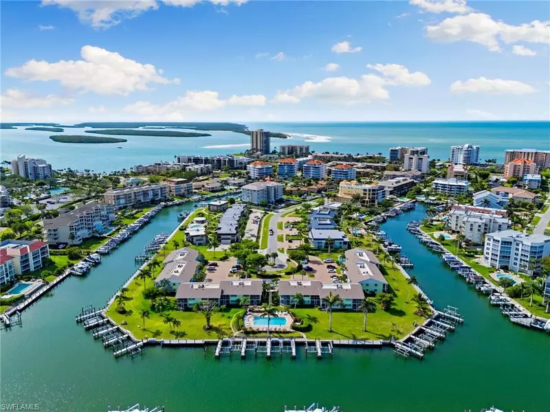 860 Panama CT #211, Marco Island, FL 34145