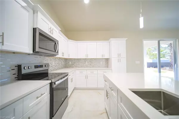 Lehigh Acres, FL 33976,3606 19th ST SW