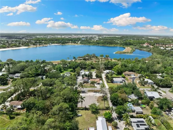 Naples, FL 34112,3417 Guilford RD