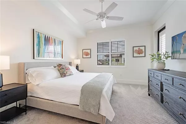 Naples, FL 34102,1030 3rd AVE S #504