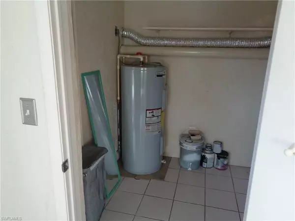 Cape Coral, FL 33914,820 Cape Coral PKWY W