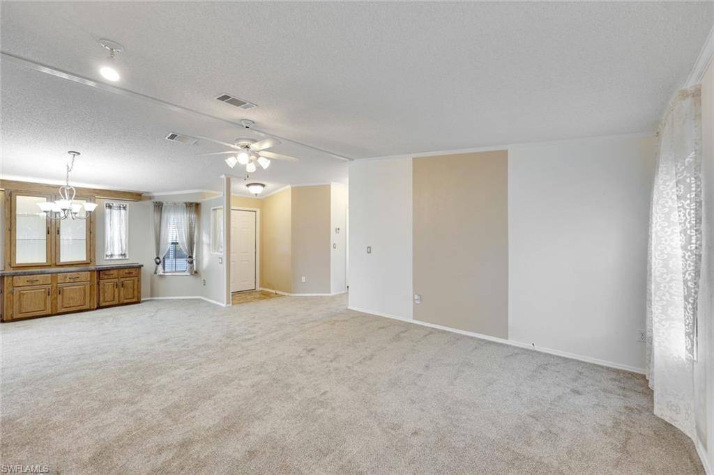 North Fort Myers, FL 33903,433 Rainbow DR