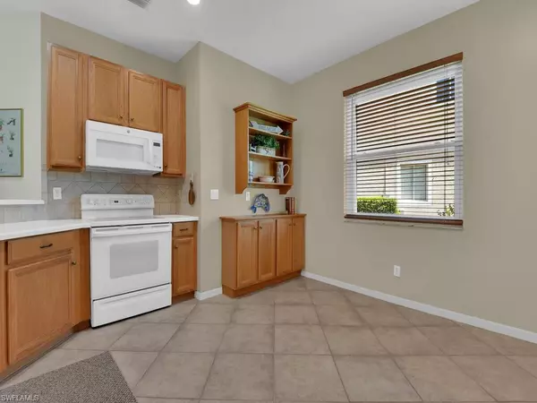 Naples, FL 34104,7539 Berkshire Pines DR