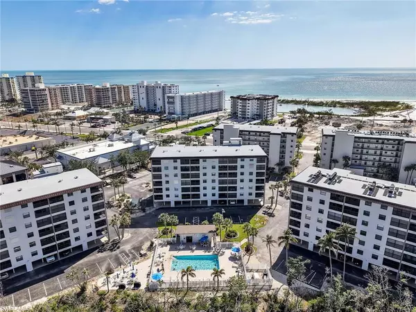 Fort Myers Beach, FL 33931,6893 Estero BLVD #416