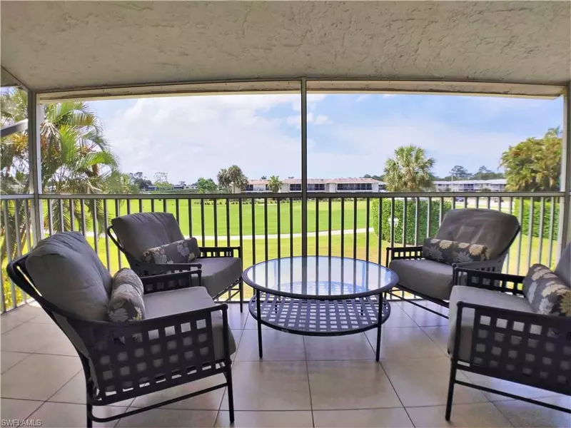 108 Penny LN #4, Naples, FL 34112