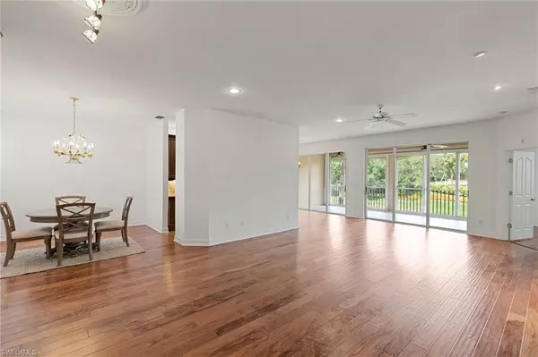 25051 Banbridge CT #202, Bonita Springs, FL 34134