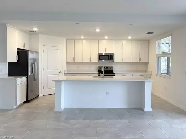 Ave Maria, FL 34142,5680 Melbourne CT #7511