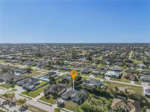 Cape Coral, FL 33914,4004 Chiquita BLVD S