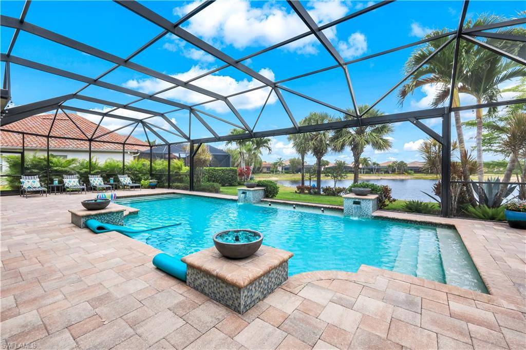Naples, FL 34120,9052 Graphite CIR