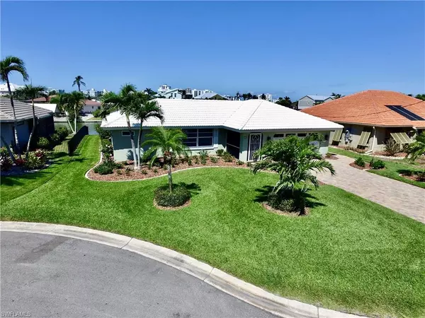 28 Bayview BLVD, Fort Myers Beach, FL 33931