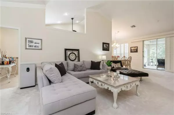 Naples, FL 34119,81 Silver Oaks CIR #7-201