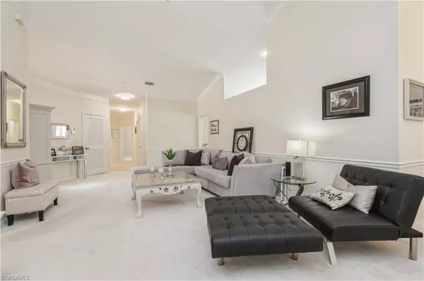 Naples, FL 34119,81 Silver Oaks CIR #7-201