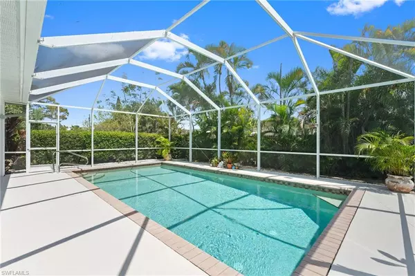 Naples, FL 34108,636 102nd AVE N