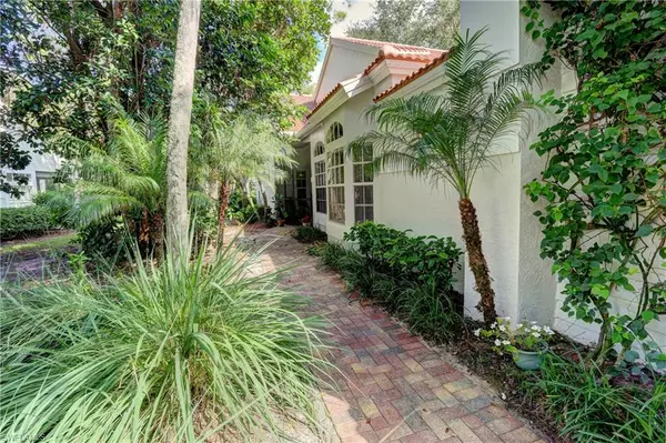 Naples, FL 34105,130 Amblewood LN #8-801