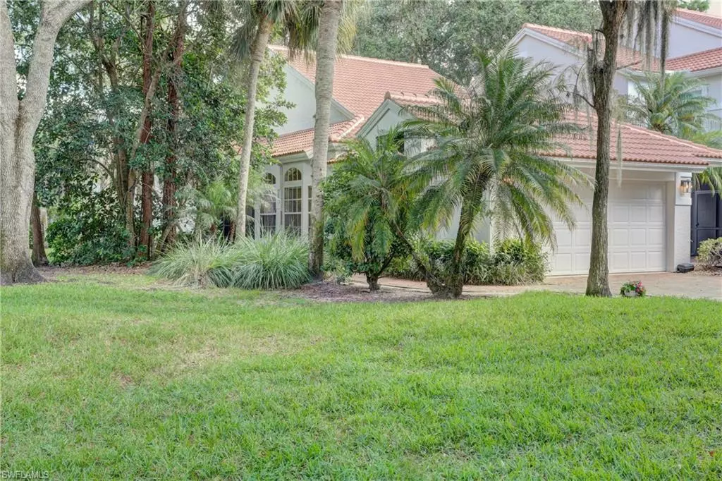Naples, FL 34105,130 Amblewood LN #8-801