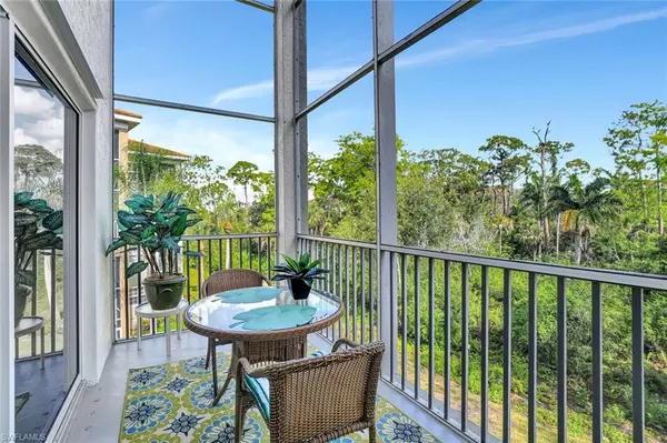 Naples, FL 34112,4500 Botanical Place CIR #301
