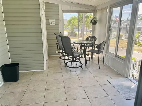 Estero, FL 33928,20721 BASIN DR