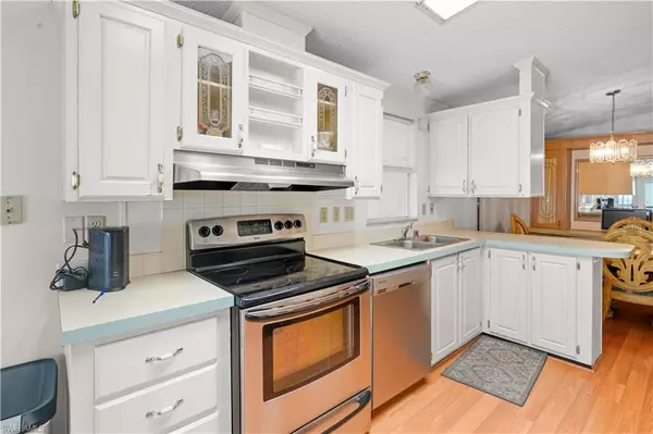 Naples, FL 34114,49 Turquoise AVE