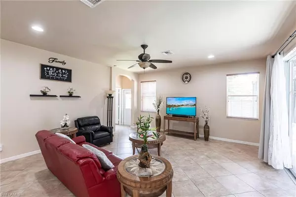 Fort Myers, FL 33905,2808 Via Piazza LOOP