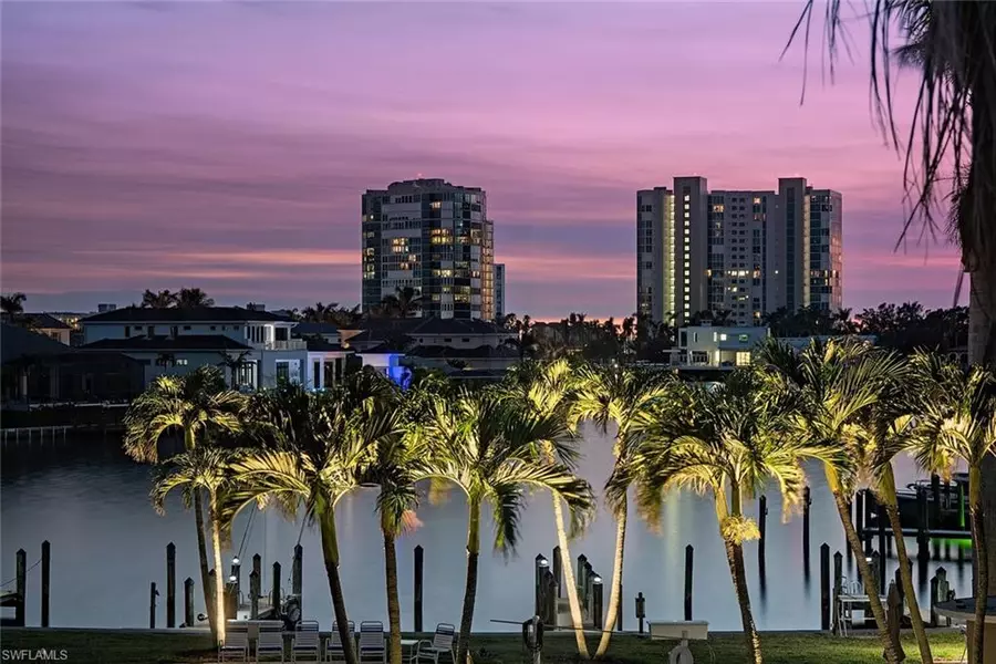 400 Park Shore DR #203, Naples, FL 34103