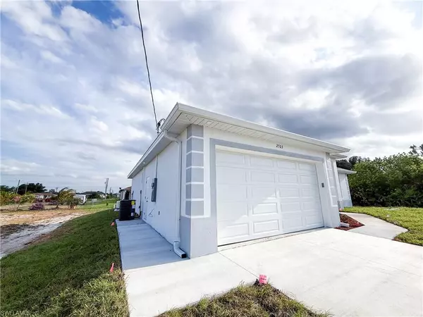Lehigh Acres, FL 33976,2703 42nd ST SW