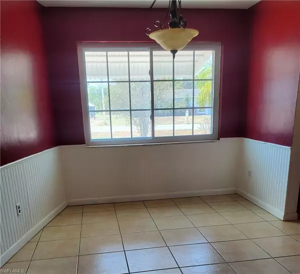 Lehigh Acres, FL 33936,1313 Ellendale CIR