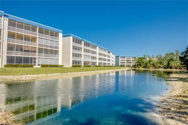 Fort Myers, FL 33919,14831 Park Lake DR #PH12