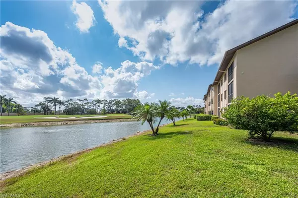 Naples, FL 34104,7360 Saint Ives WAY #2103