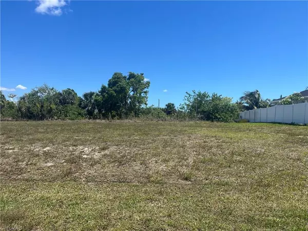 Cape Coral, FL 33909,2102 NE 26th ST